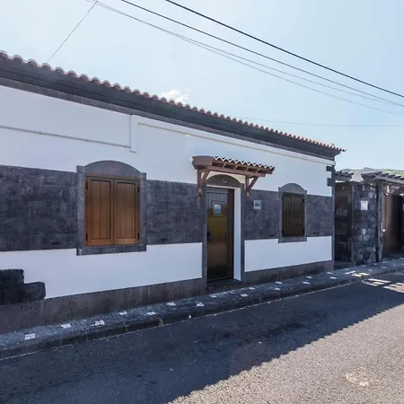 Heated Saltwater Pool-Private Beachside Oasis Βίλα Mosteiros (Azores)