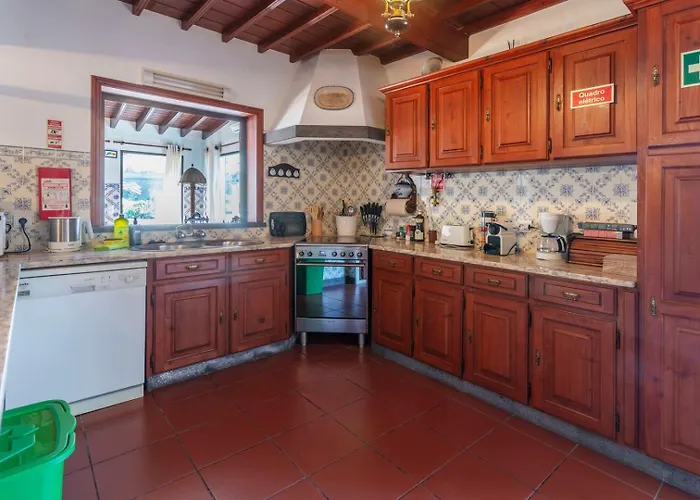 וילה Heated Saltwater Pool-private Beachside Oasis מוסטיירוס