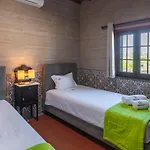Heated Saltwater Pool-private Beachside Oasis Villa Mosteiros (Azores)