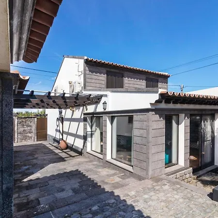 فيلة Refugio Do Sol - Azorean Butler