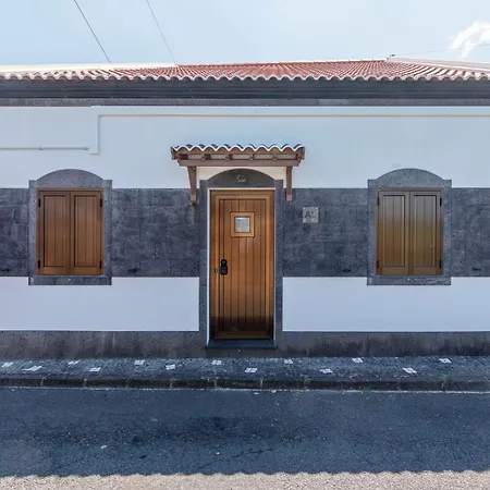 Refugio Do Sol - Azorean Butler Villa Mosteiros (Azores)