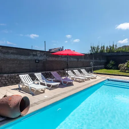 Heated Saltwater Pool-Private Beachside Oasis Моштейруш