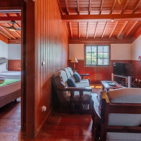 Refugio Do Sol - Azorean Butler * Mosteiros (Azores)