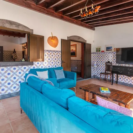 Refugio Do Sol - Azorean Butler Villa *