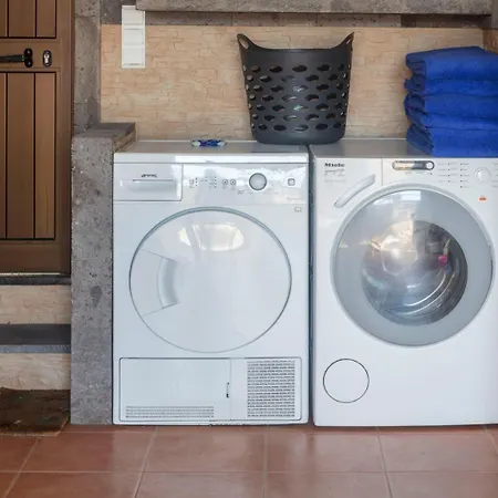 Heated Saltwater Pool-Private Beachside Oasis 莫什泰鲁什