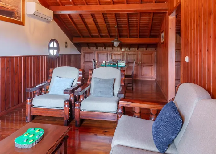 Heated Saltwater Pool-private Beachside Oasis * Mosteiros (Azores)